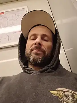 Snapshot of FireFox_Feel chatting on March 2025 09:06:02 PM FireFox Feel online show from March 2025 09:06:02 PM