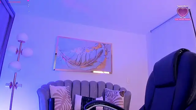 Snapshot of ZoePresleyX chatting on December 2025 11:56:02 PM ZoePresleyX online show from December 2025 11:56:02 PM