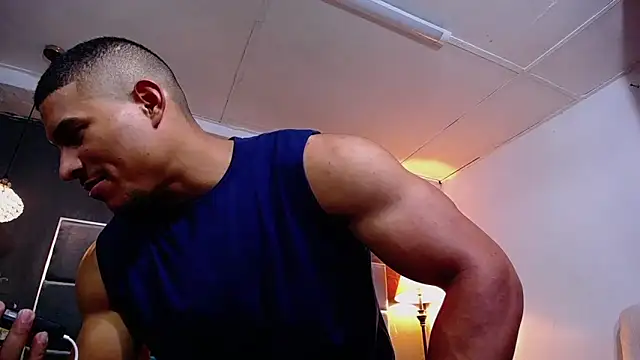 Snapshot of teddyfit19cm chatting on January 2026 01:15:01 PM teddyfit19cm online show from January 2026 01:15:01 PM