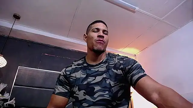 Snapshot of teddyfit19cm chatting on February 2026 01:29:02 PM teddyfit19cm online show from February 2026 01:29:02 PM