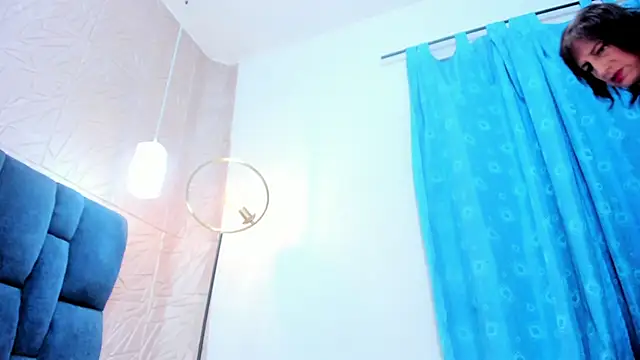 Snapshot of Rebecca_Mitchell chatting on February 2025 11:45:02 AM Rebecca Mitchell online show from February 2025 11:45:02 AM