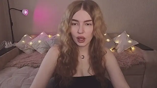 ViolettaLopez online show from February 2026 01:05:02 PM