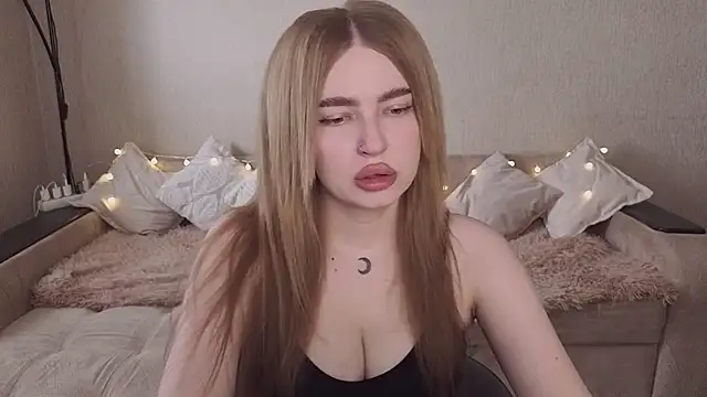 ViolettaLopez online show from June 2026 01:13:01 PM
