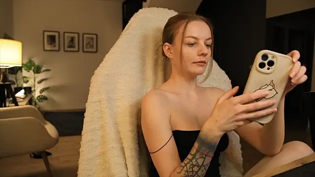 LadyInBad online show from February 2025 07:27:02 PM