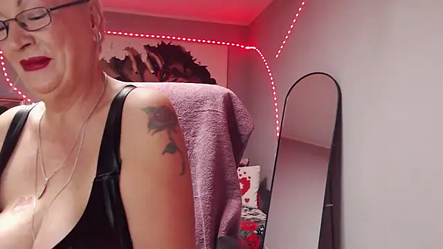 LaylaMilf online show from November 2025 09:37:01 PM