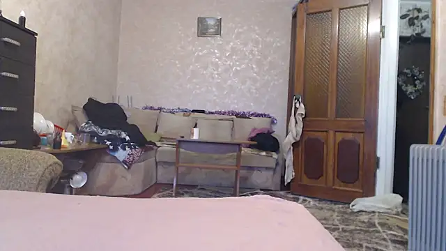 Amy August online show from January 2026 11:57:02 AM