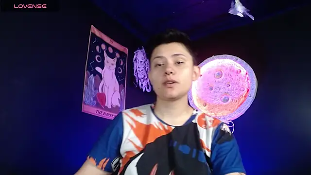 Snapshot of girl_intense444 chatting on November 2025 01:00:01 PM girl intense444 online show from November 2025 01:00:01 PM