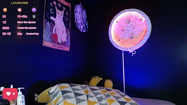 Snapshot of girl_intense444 chatting on November 2025 01:13:01 PM girl intense444 online show from November 2025 01:13:01 PM