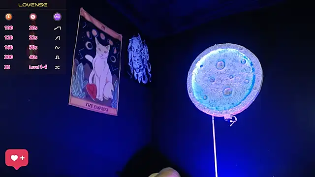 Snapshot of girl_intense444 chatting on December 2025 01:15:01 PM girl intense444 online show from December 2025 01:15:01 PM