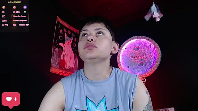 girl intense444 online show from April 2026 01:08:02 PM