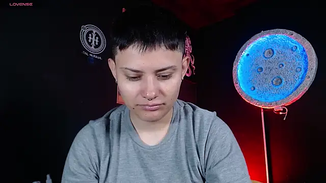 Snapshot of girl_intense444 chatting on July 2026 01:40:01 PM girl intense444 online show from July 2026 01:40:01 PM
