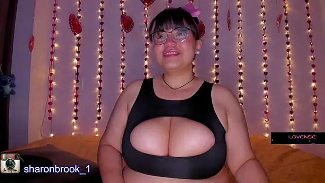 Snapshot of sharon_1 chatting on December 2024 07:41:01 AM sharon 1 online show from December 2024 07:41:01 AM