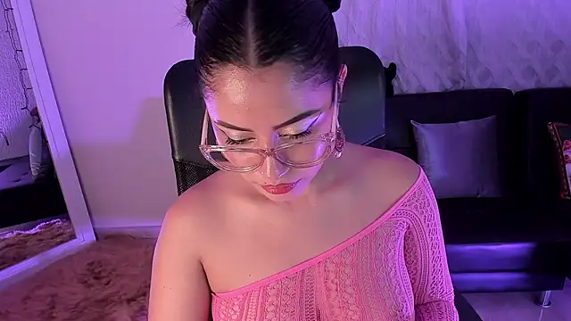 PaulinaBelushi online show from December 2024 01:15:02 AM