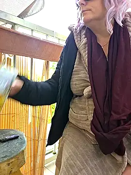 germanwoman01 online show from October 2025 09:54:02 AM