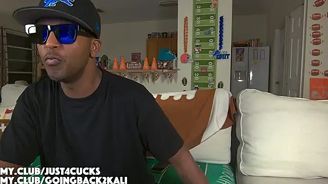 boomboomr00m online show from October 2025 02:12:02 AM