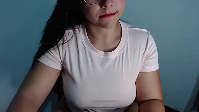 Snapshot of lizbodu chatting on December 2024 10:20:01 PM lizbodu online show from December 2024 10:20:01 PM