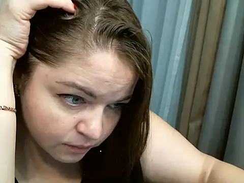 Snapshot of cute__cherry chatting on November 2025 02:10:01 PM cute cherry online show from November 2025 02:10:01 PM