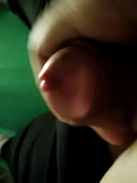 Rubens2431 online show from April 2026 04:08:01 PM