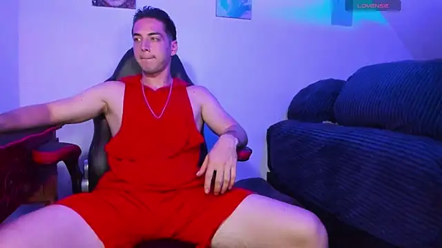 Snapshot of Alex_smith00 chatting on December 2024 11:31:02 PM Alex smith00 online show from December 2024 11:31:02 PM