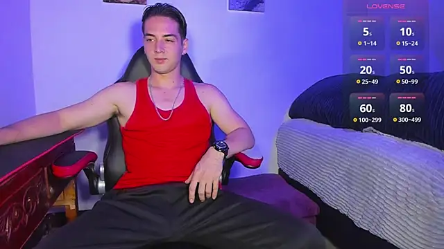 Snapshot of Alex_smith00 chatting on March 2025 11:22:02 PM Alex smith00 online show from March 2025 11:22:02 PM