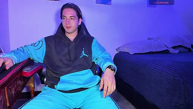 Snapshot of Alex_smith00 chatting on September 2025 02:02:01 AM Alex smith00 online show from September 2025 02:02:01 AM