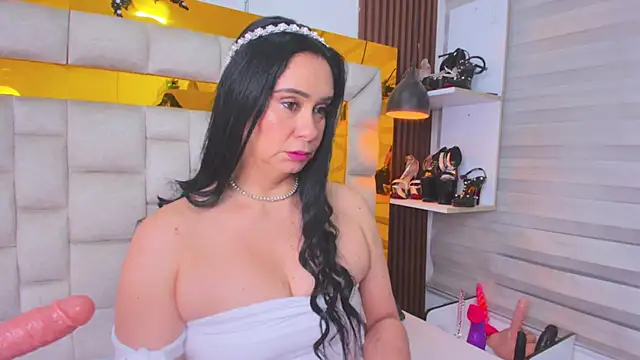 Snapshot of bigass_monic chatting on November 2025 02:12:01 AM bigass monic online show from November 2025 02:12:01 AM