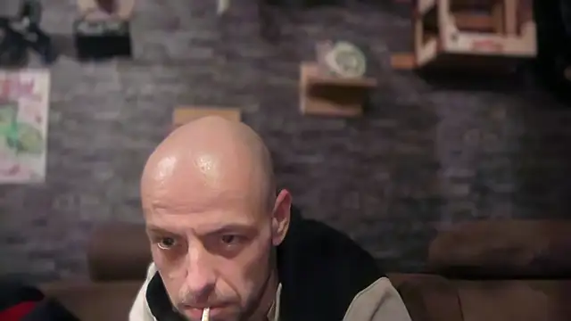 Snapshot of kissfreak85 chatting on November 2025 01:05:01 AM kissfreak85 online show from November 2025 01:05:01 AM