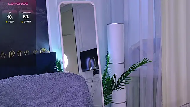 SofiaFoster  online show from February 2026 06:01:01 AM