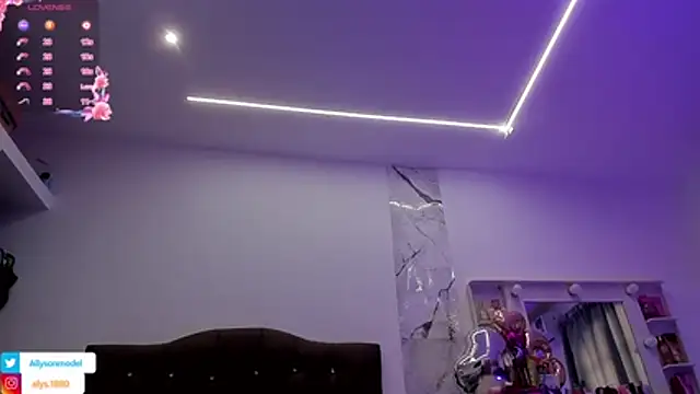 alysson 18 online show from January 2026 01:26:01 PM