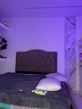 alysson 18 online show from March 2026 01:11:01 PM