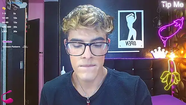 angel sexyevil online show from January 2025 12:18:01 PM