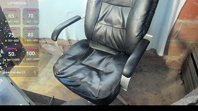 Tiffany teressa online show from March 2026 01:05:02 PM