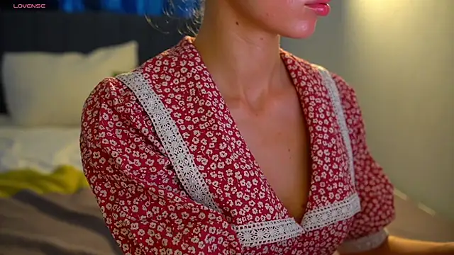 Danielle Thomas online show from April 2026 03:09:01 AM