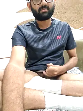 love4shownude online show from October 2025 05:03:01 PM