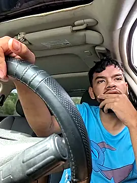 modelo38528061 online show from April 2026 05:47:01 PM