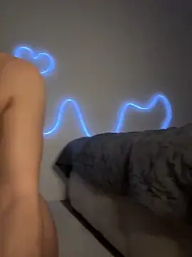 OIivia online show from January 2025 07:15:01 PM