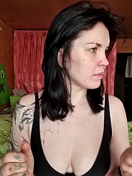 LazyTanukii online show from February 2026 03:38:02 AM