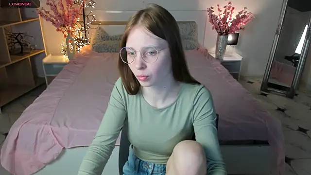 CharmedDoll online show from March 2025 02:40:01 PM