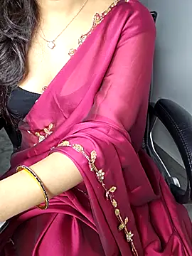 Snapshot of aliyaah_singh chatting on October 2025 05:30:01 PM aliyaah singh online show from October 2025 05:30:01 PM