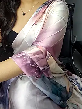 Snapshot of aliyaah_singh chatting on October 2025 05:47:02 PM aliyaah singh online show from October 2025 05:47:02 PM