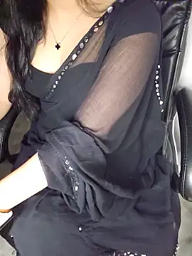 Snapshot of aliyaah_singh chatting on June 2026 05:55:02 PM aliyaah singh online show from June 2026 05:55:02 PM