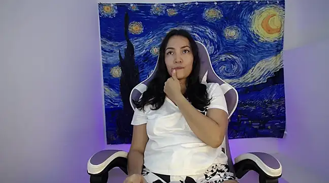 cutie and slutty online show from March 2025 10:44:01 PM