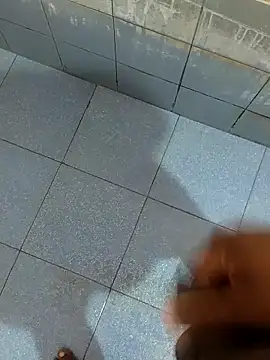 dinesh682 online show from October 2025 12:27:02 PM