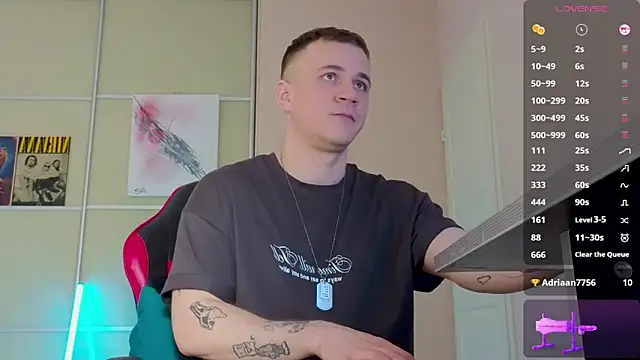 Snapshot of Ethan_and_mike chatting on September 2025 02:10:01 PM Ethan and mike online show from September 2025 02:10:01 PM