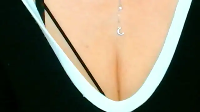 Snapshot of Tyana40 chatting on February 2025 05:30:01 AM Tyana40 online show from February 2025 05:30:01 AM