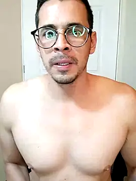 Snapshot of towers_j chatting on March 2025 11:47:01 PM towers j online show from March 2025 11:47:01 PM