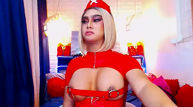 Snapshot of TsGoddessNhicolle chatting on December 2024 09:43:02 AM TsGoddessNhicolle online show from December 2024 09:43:02 AM