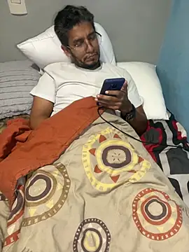 Darkdickhard online show from November 2025 04:00:01 AM