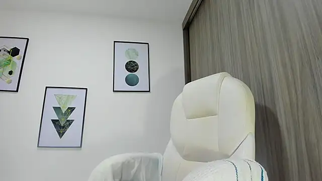 Snapshot of Paty37 chatting on June 2026 12:58:02 PM Paty37 online show from June 2026 12:58:02 PM