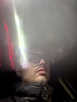 minga1995 online show from November 2025 06:28:02 PM